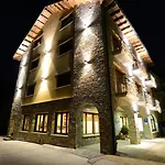 Nogales Szálloda Campo