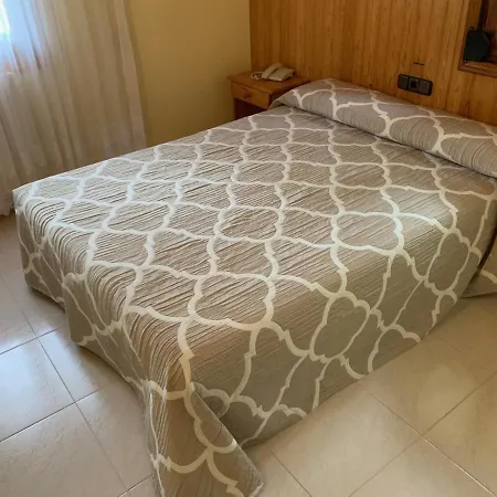 Hotel Nogales Campo (Huesca)