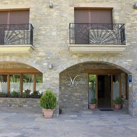 Nogales Hotel Campo (Huesca)