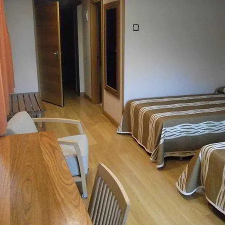 Hotel Nogales Campo (Huesca)