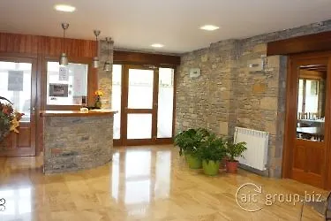 Nogales Hotel Campo (Huesca)