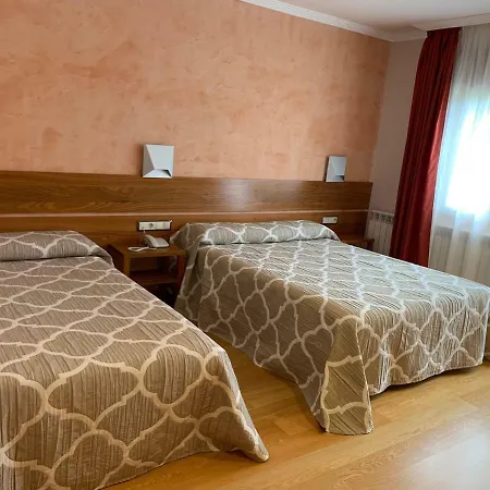 Nogales 3* Campo (Huesca)