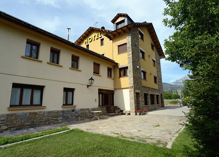 ホテル Nogales 3*